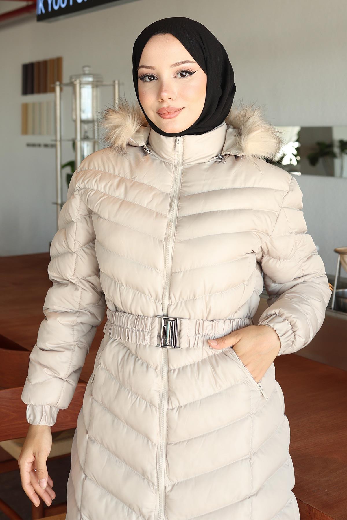 Schwarze Kapuzen-Steppjacke 6155