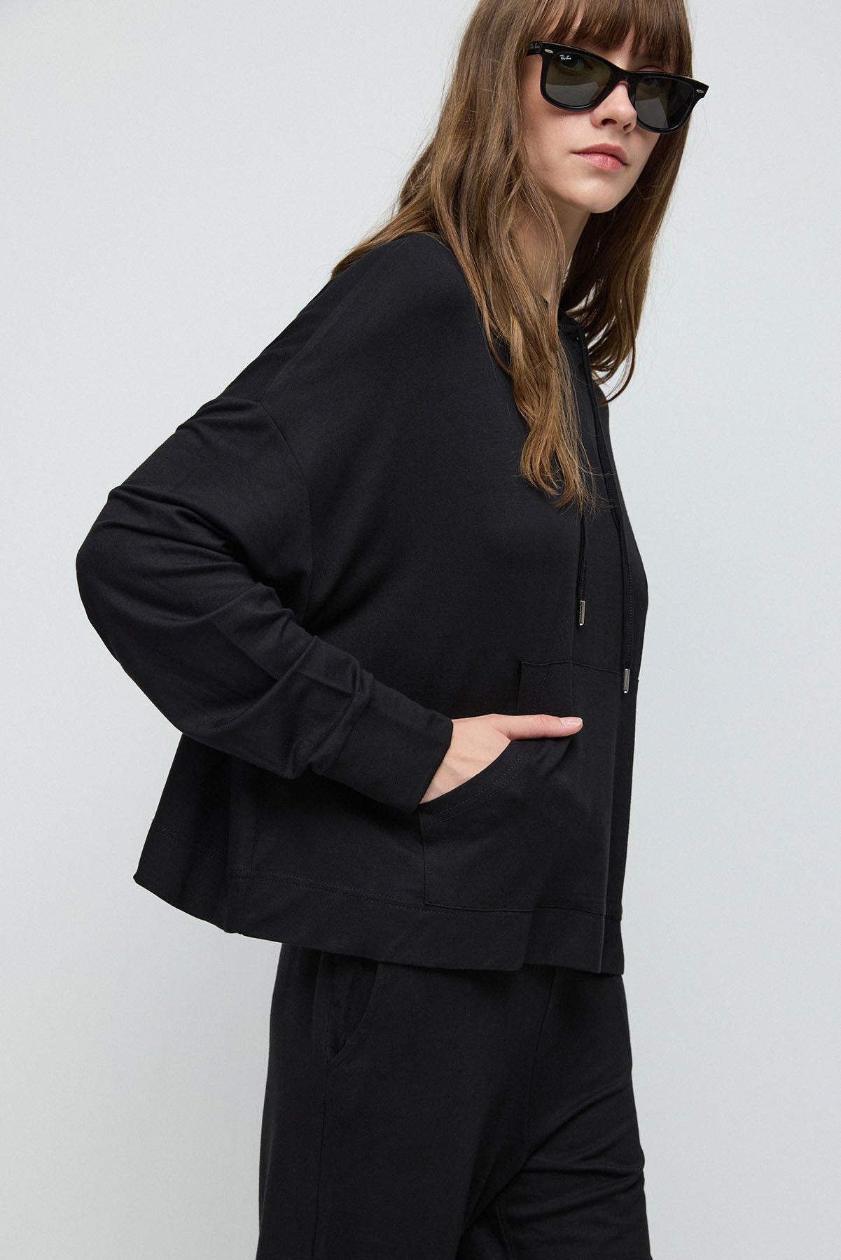 Kapuzenpullover mit Taschen