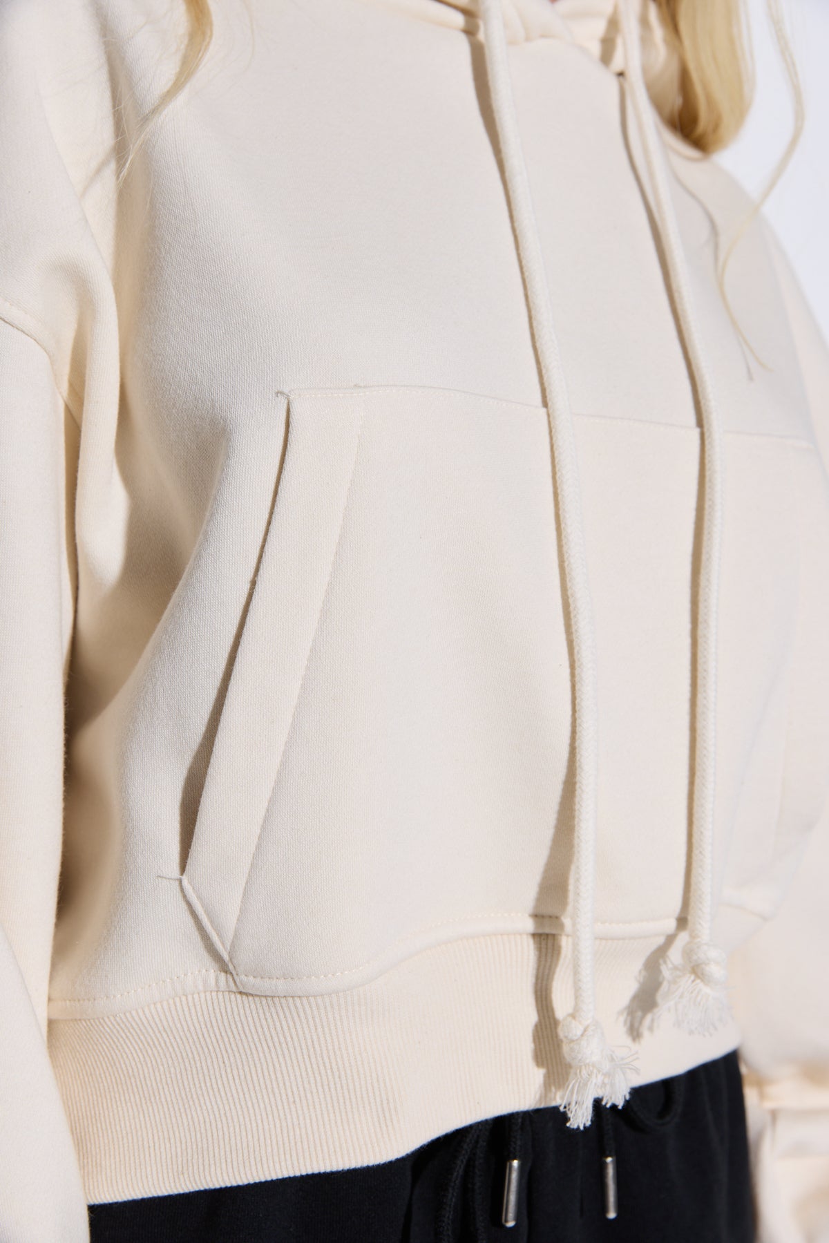 Kapuzen-Crop-Sweatshirt