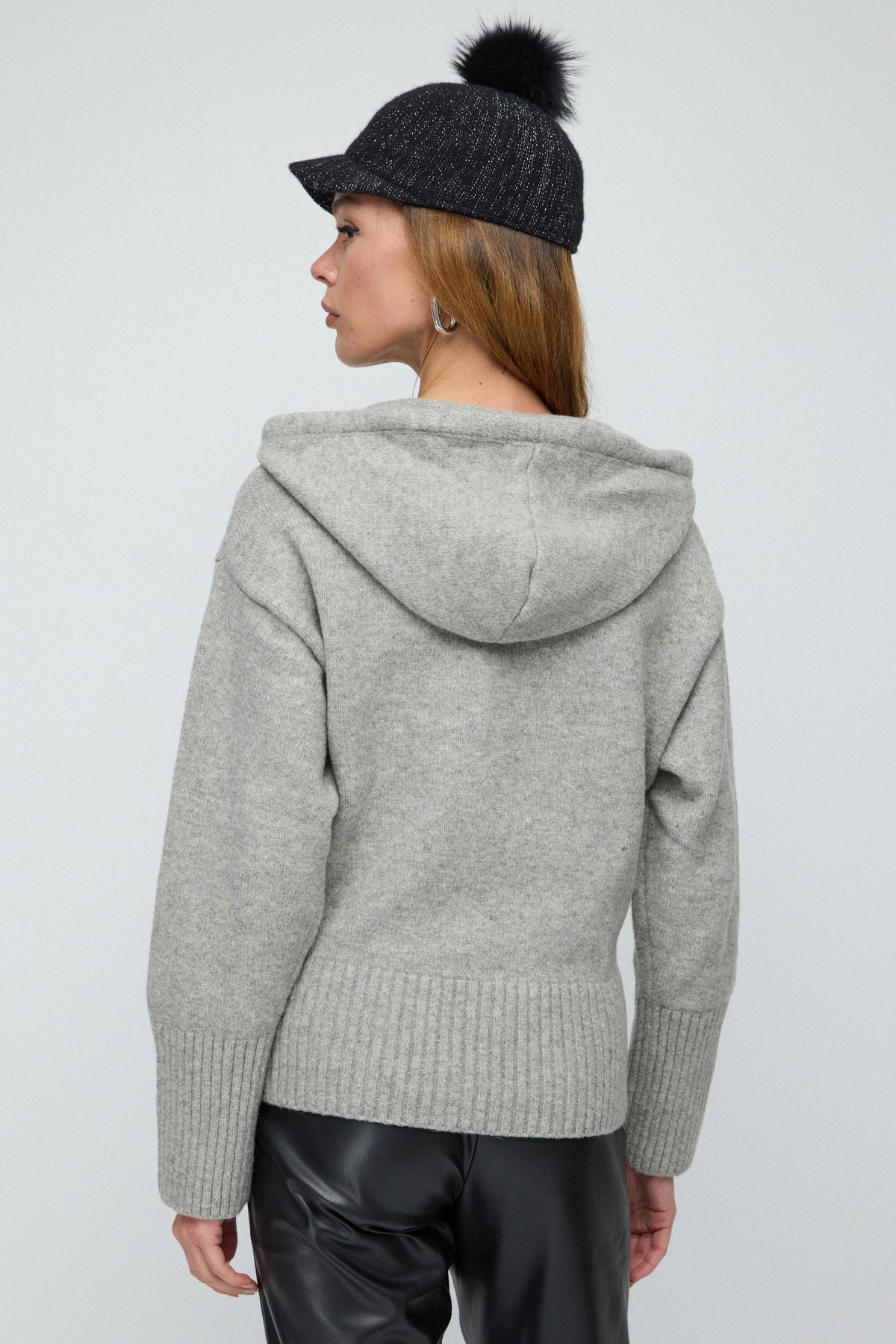 Kapuzenstrickpullover