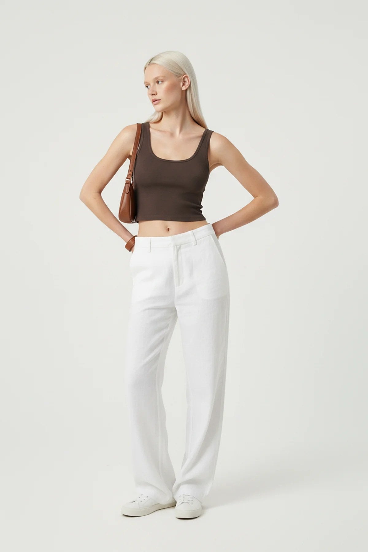 Quadratisches Neck Träger Crop Top