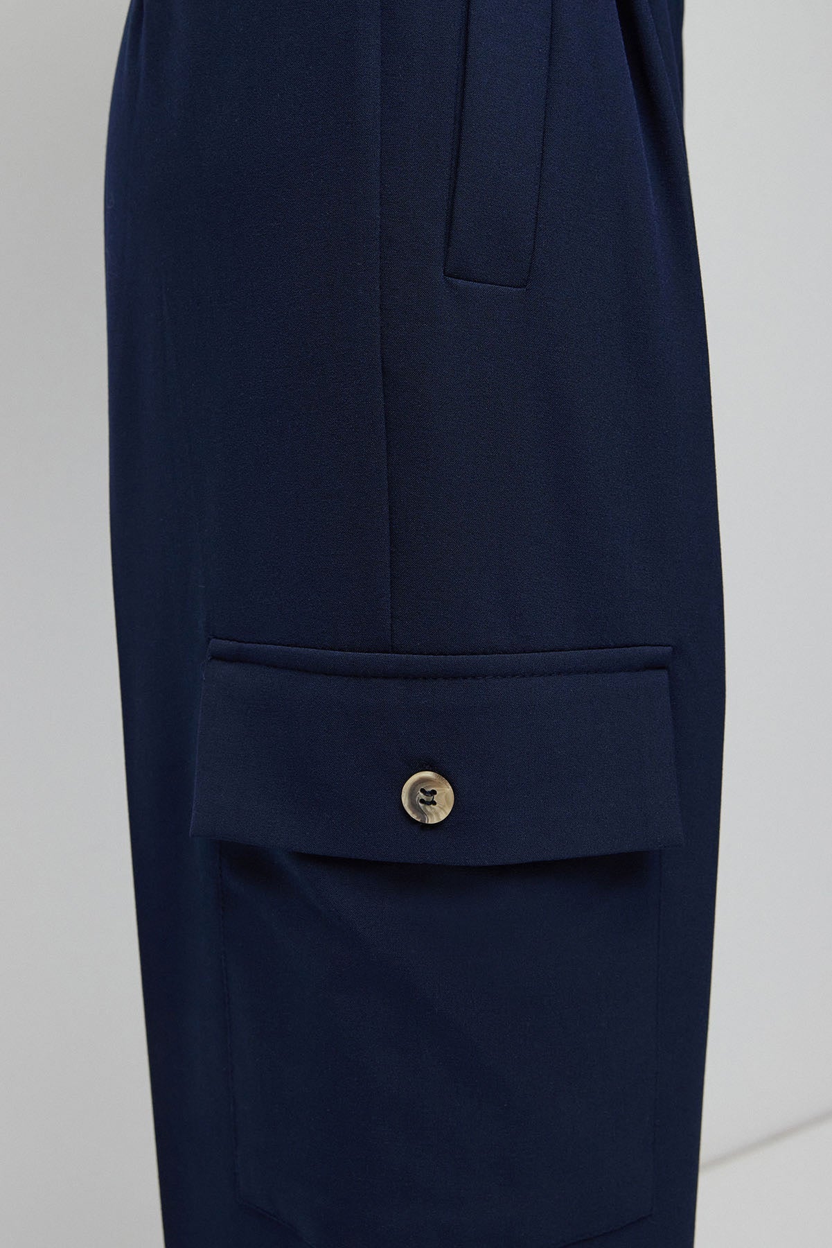 Gewebte Hose mit Cargotaschen