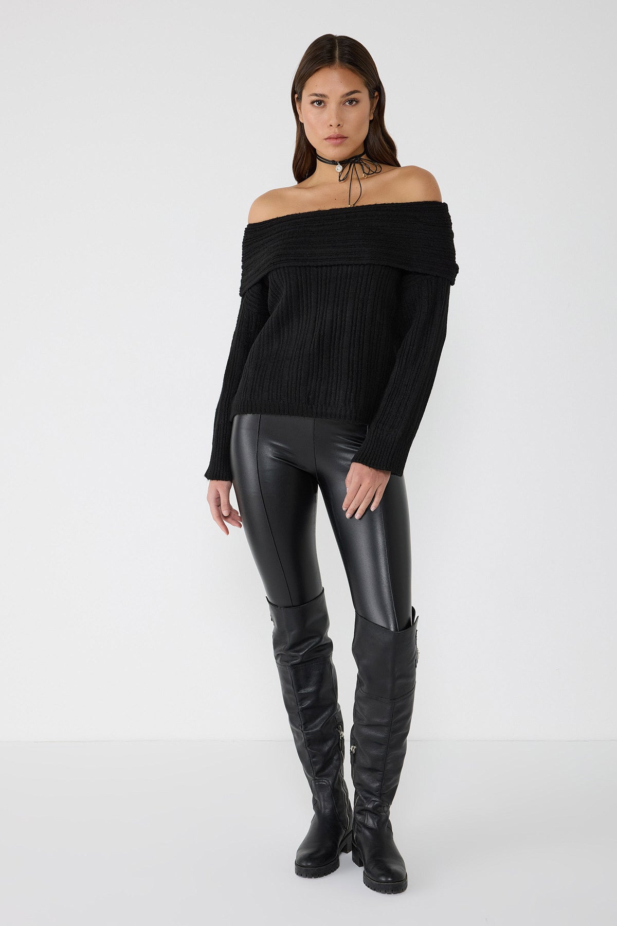 Strickpullover mit U-Boot-Ausschnitt