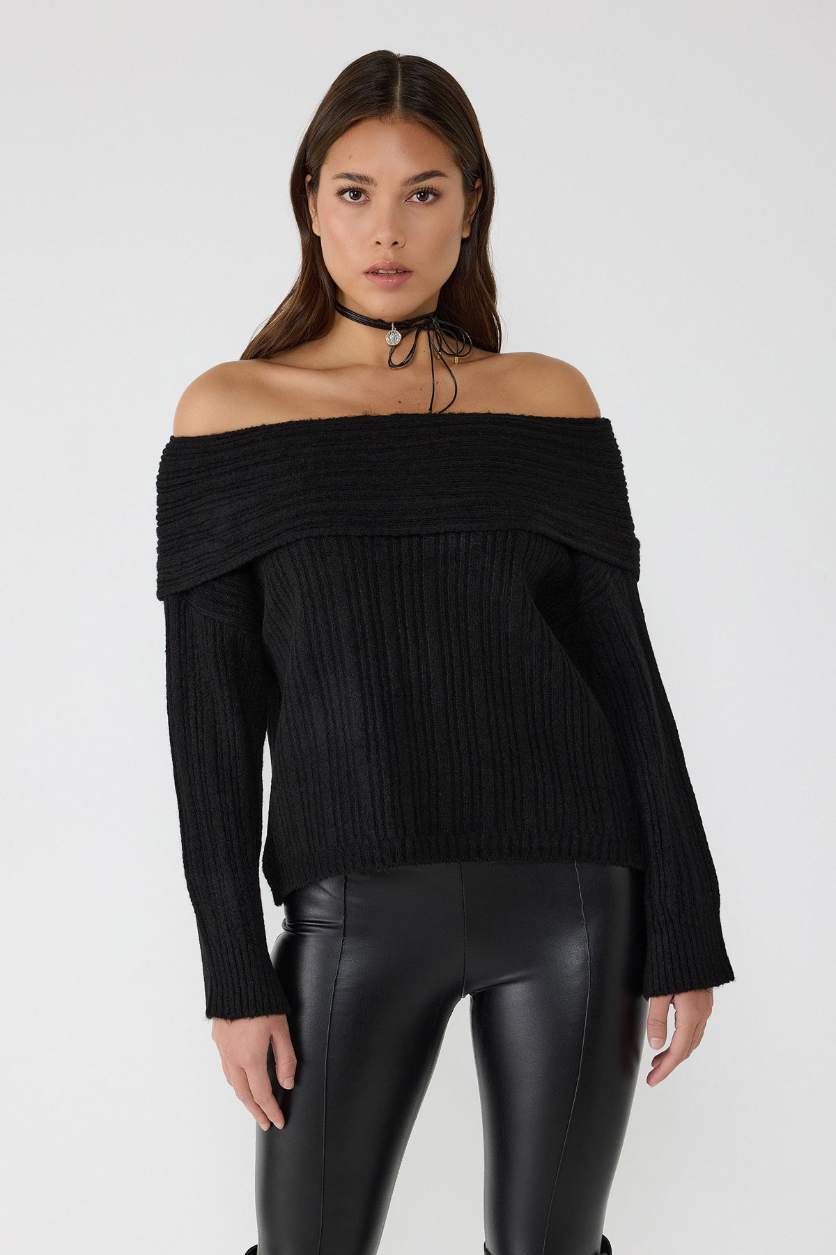Strickpullover mit U-Boot-Ausschnitt