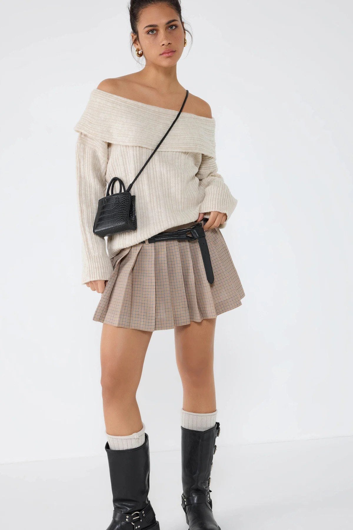Strickpullover mit U-Boot-Ausschnitt