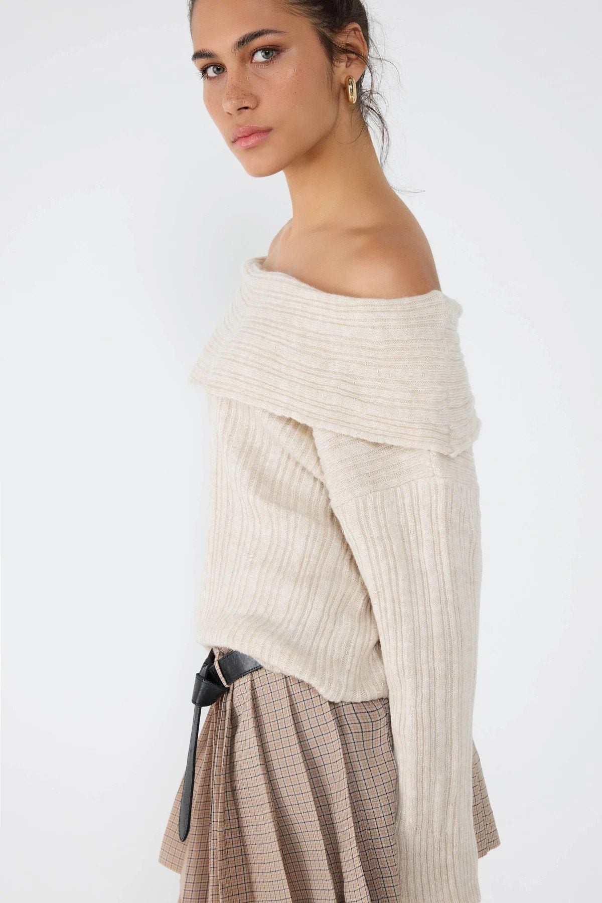 Strickpullover mit U-Boot-Ausschnitt