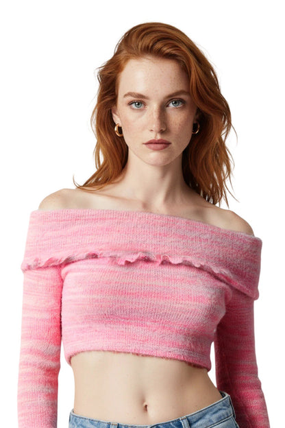 Kurze Strickbluse mit weicher Textur
