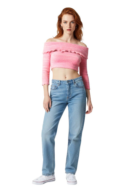 Kurze Strickbluse mit weicher Textur