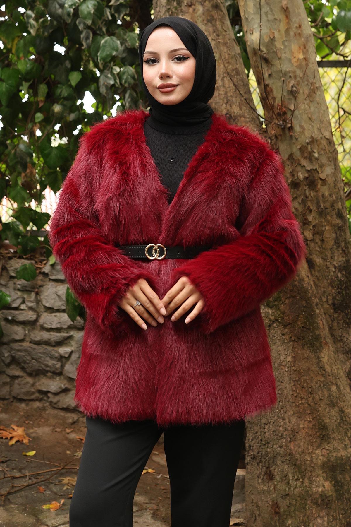 Schwarze Jacke mit Pelzbesatz und Gürtel - 19278