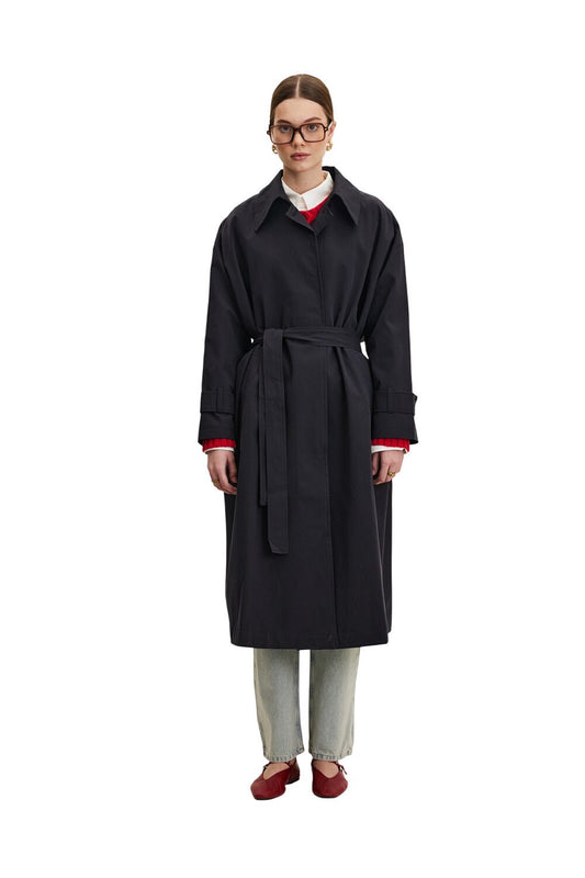 Schwarzer, übergroßer Trenchcoat aus Gabardine mit Gürtel