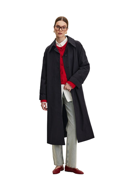 Schwarzer, übergroßer Trenchcoat aus Gabardine mit Gürtel