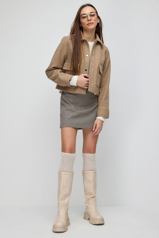 Kurze Jacke mit Taschen