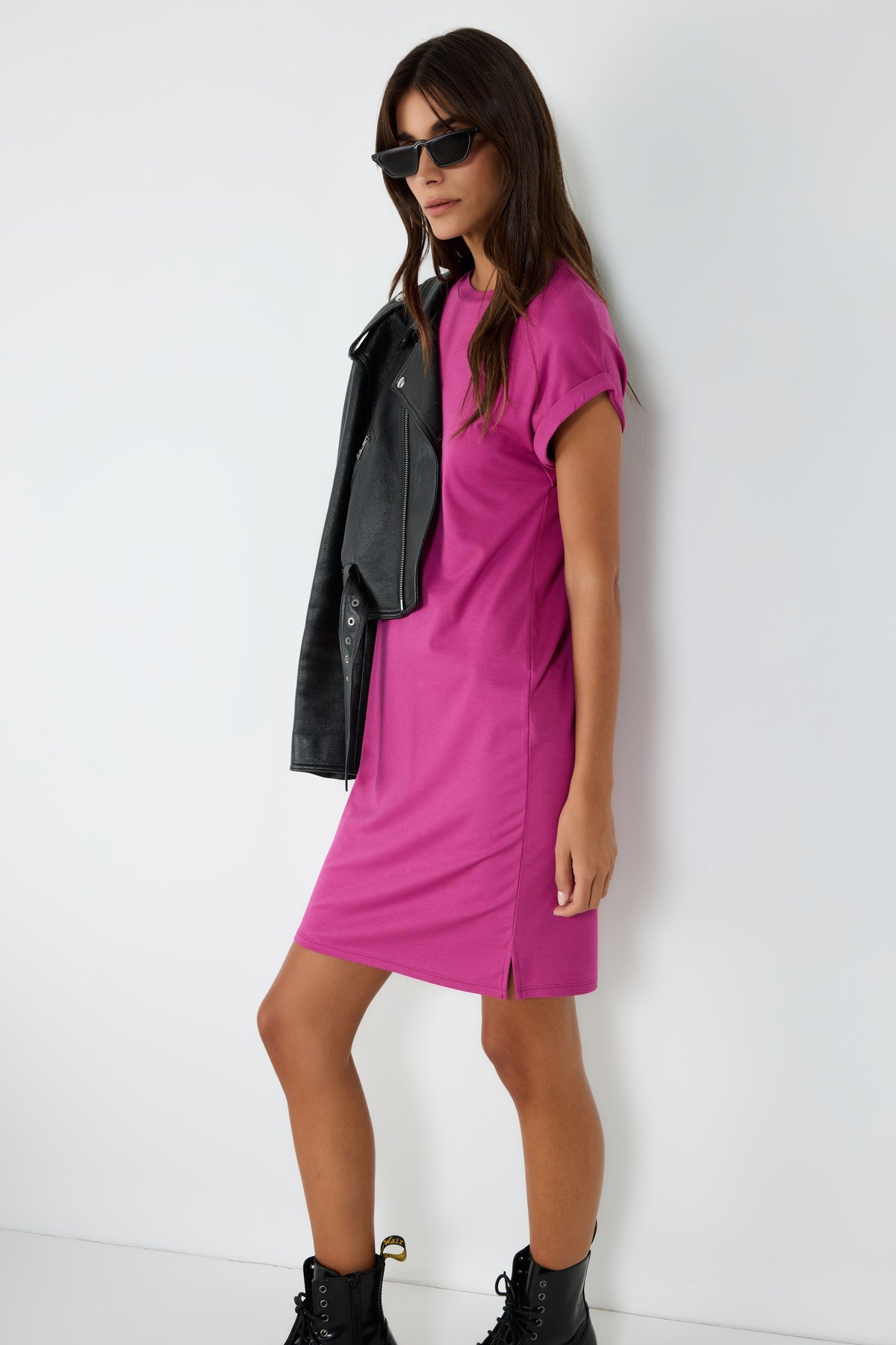 Basic-Kleid mit kurzen Ärmeln