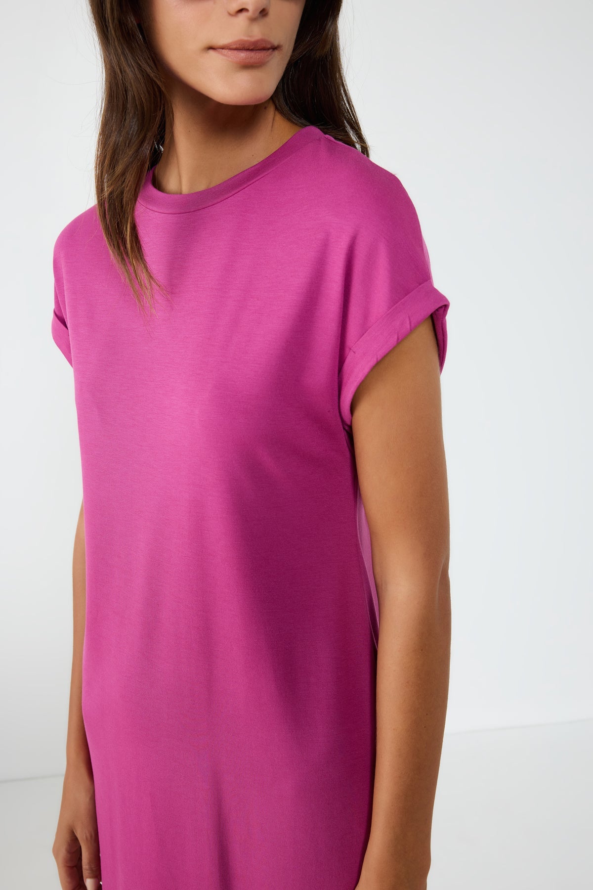 Basic-Kleid mit kurzen Ärmeln