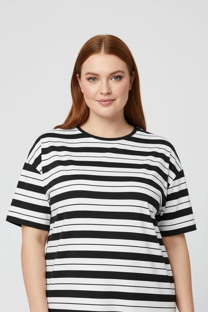 Kurzärmeliges, gestreiftes T-Shirt