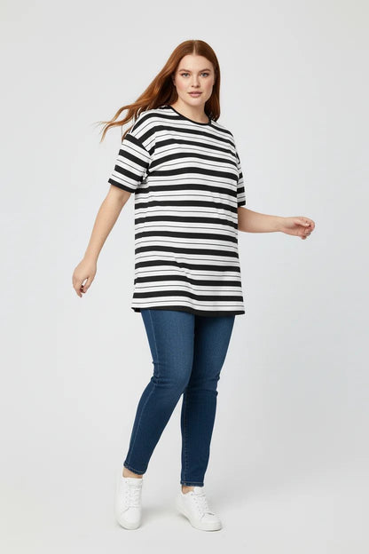 Kurzärmeliges, gestreiftes T-Shirt