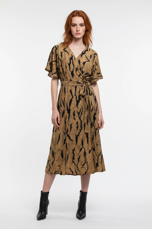 Kurzarm Midi Kleid