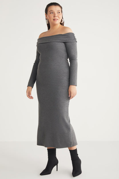 KIZUKIBB Große Größen Strickkleid