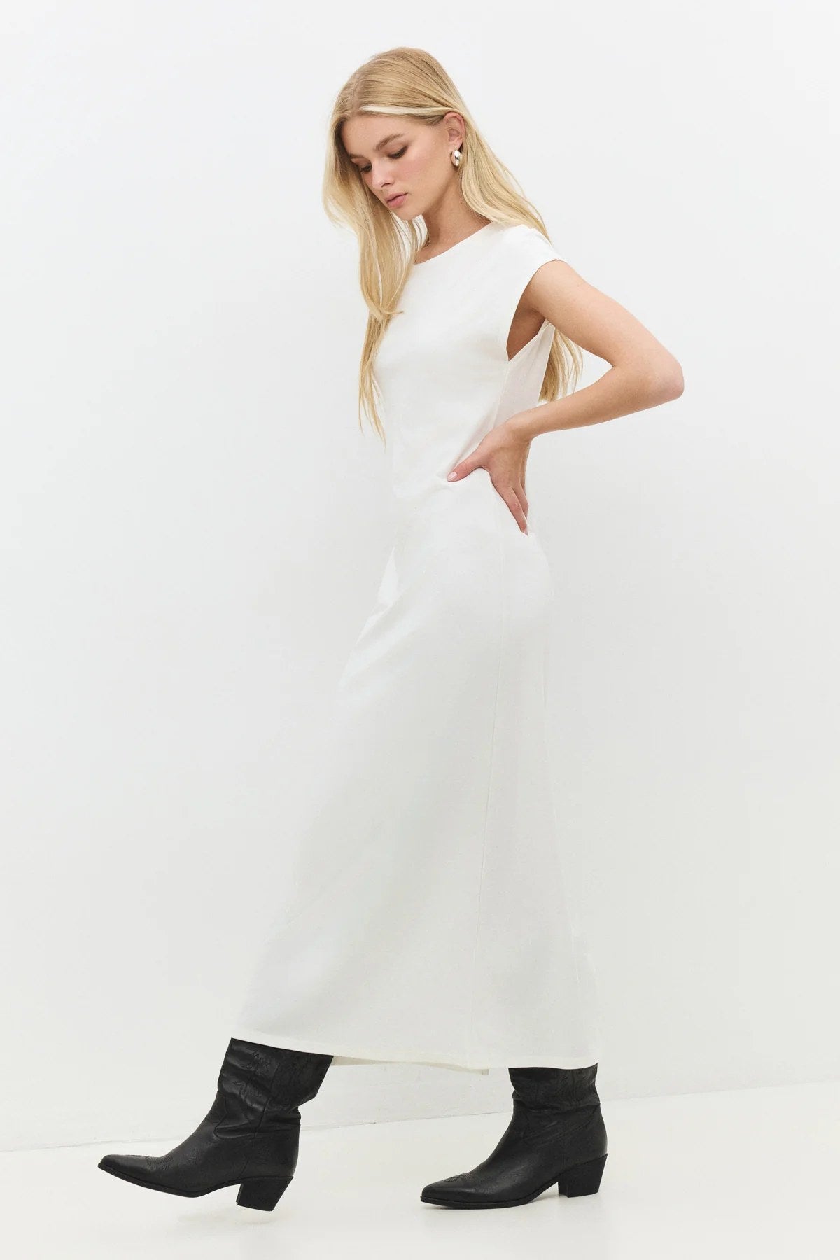Ärmelloses langes Kleid
