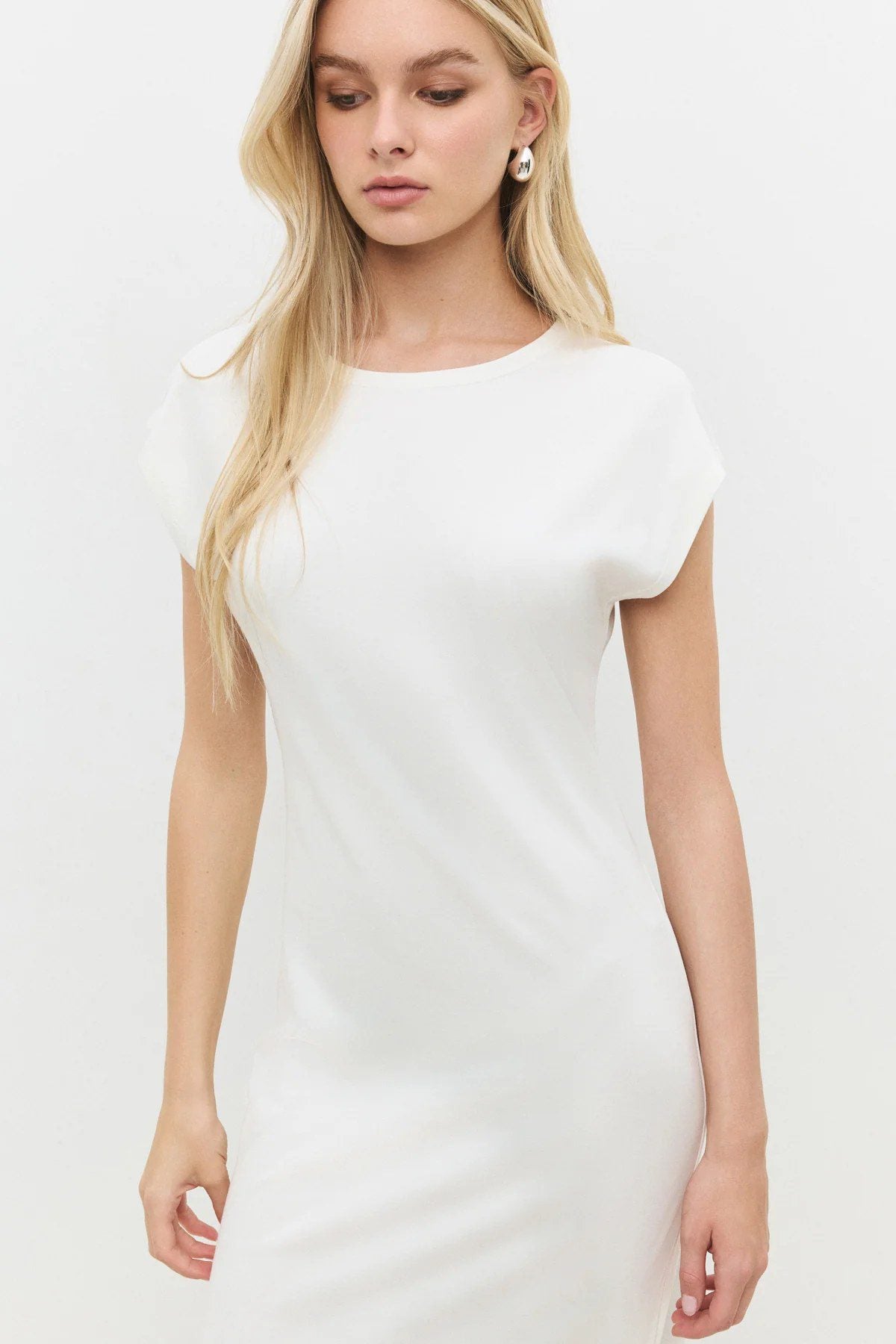 Ärmelloses langes Kleid