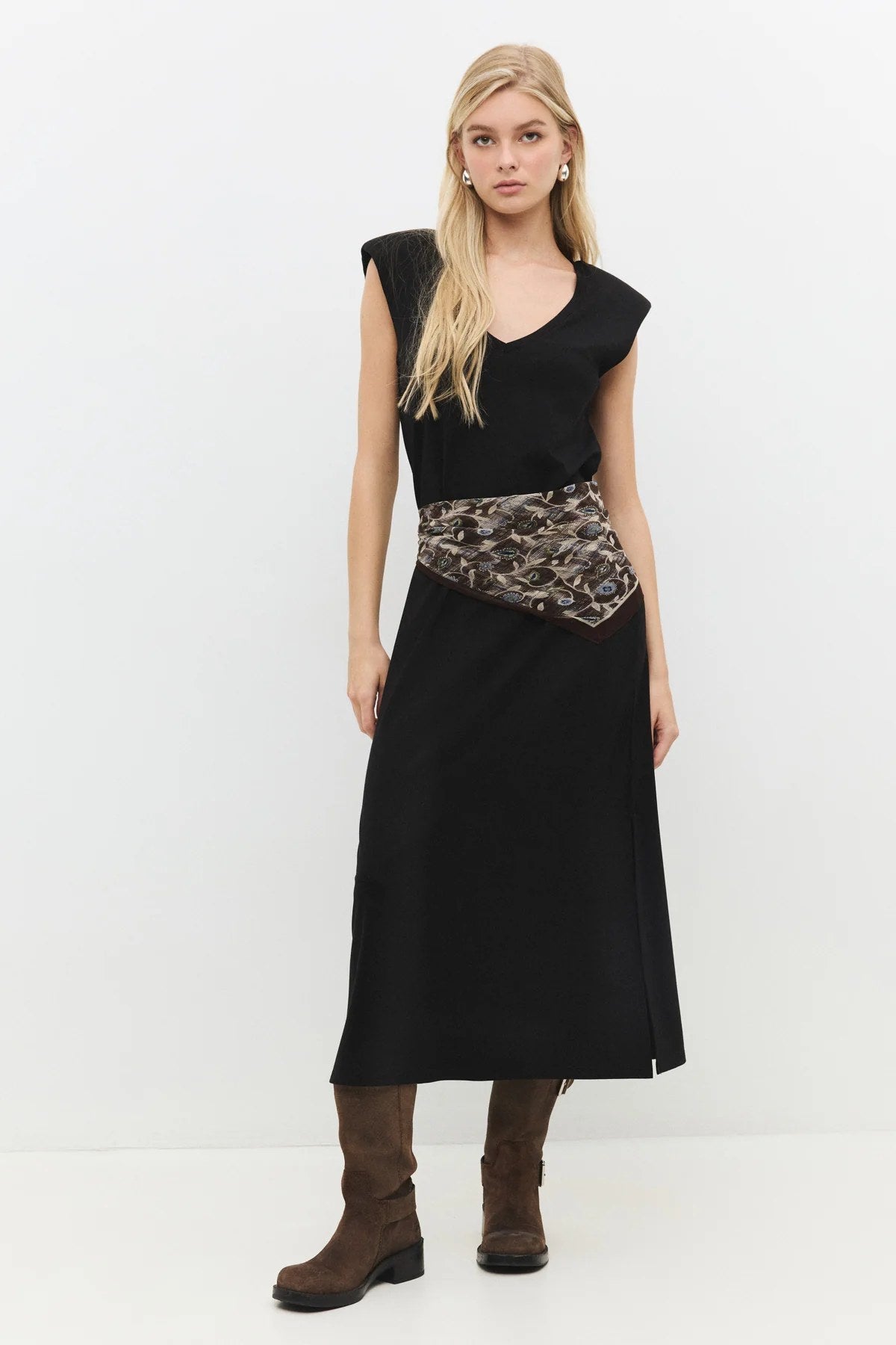 Ärmelloses langes Kleid
