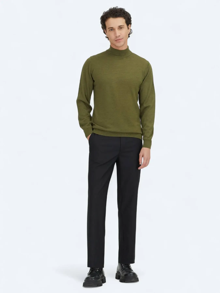 Dunkelgrüner Strickpullover