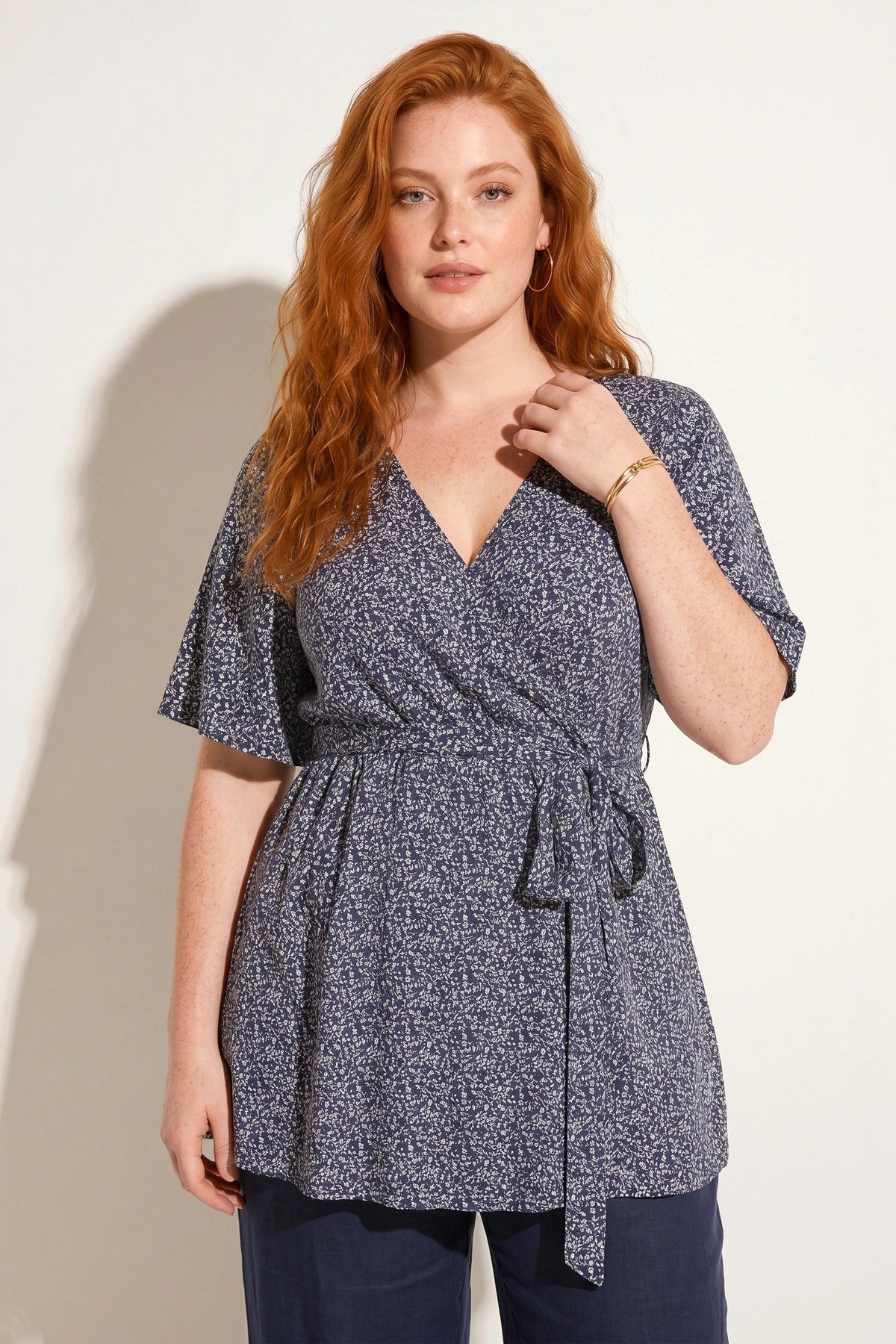 Musterbluse mit Schalkragen