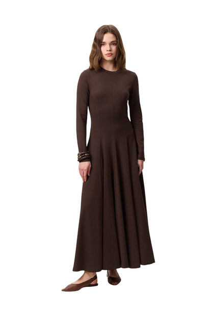 SCHWARZES LANGÄRMLIGES KLEID MIT CUP-FÖRMCHEN