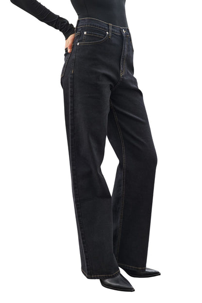 Lange, leichte Jeans mit weitem Bein, schwarz.