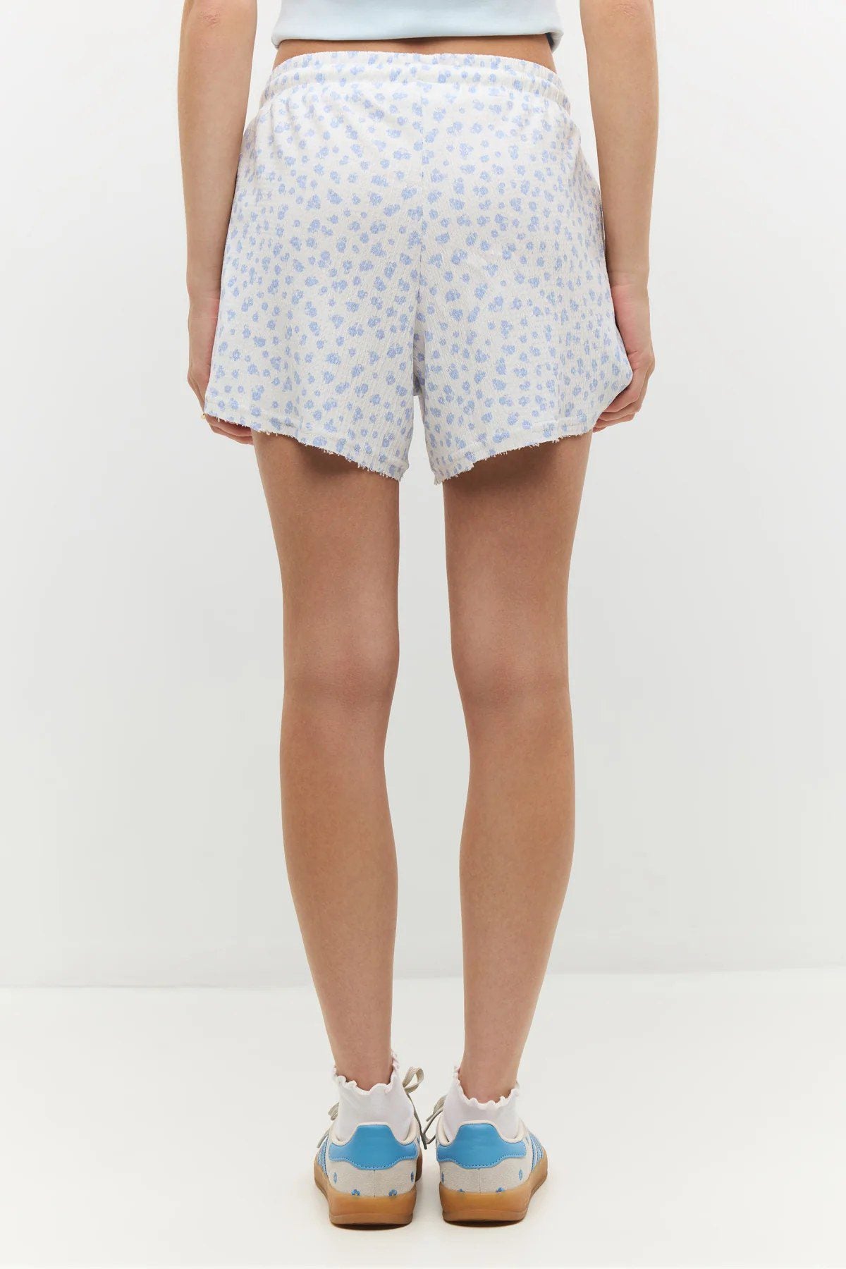 Bequeme Mini-Shorts mit elastischem Bund