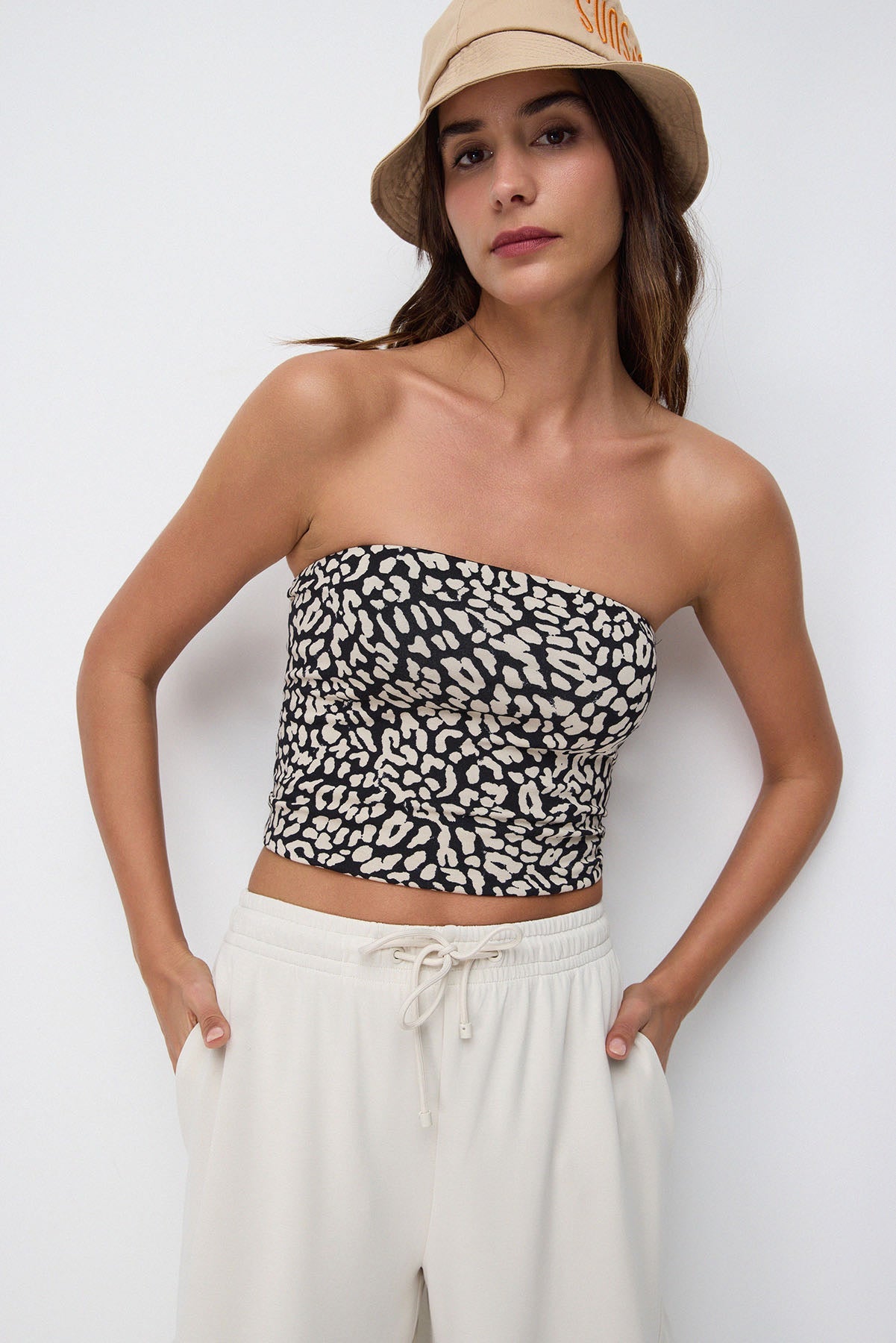 Trägerloses Crop-Top