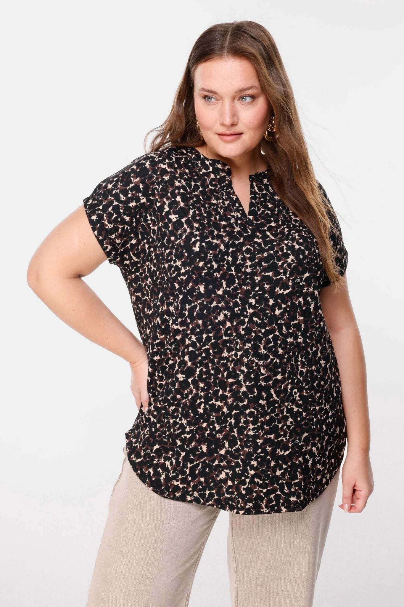 Bluse mit Leopardenmuster und Struktur