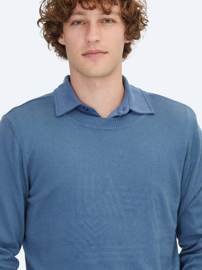 Hellblaues Strick-Sweatshirt