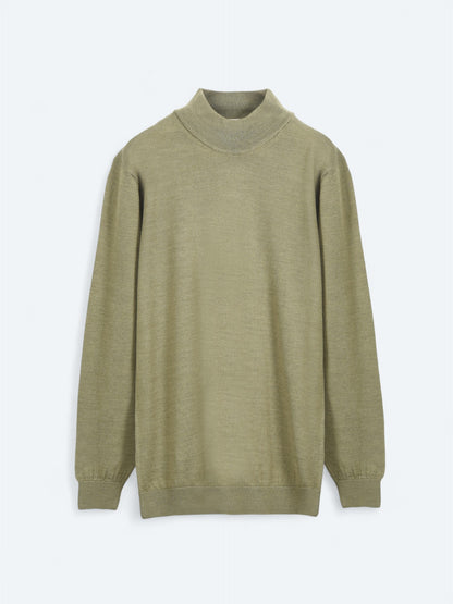Hellgrüner Strickpullover