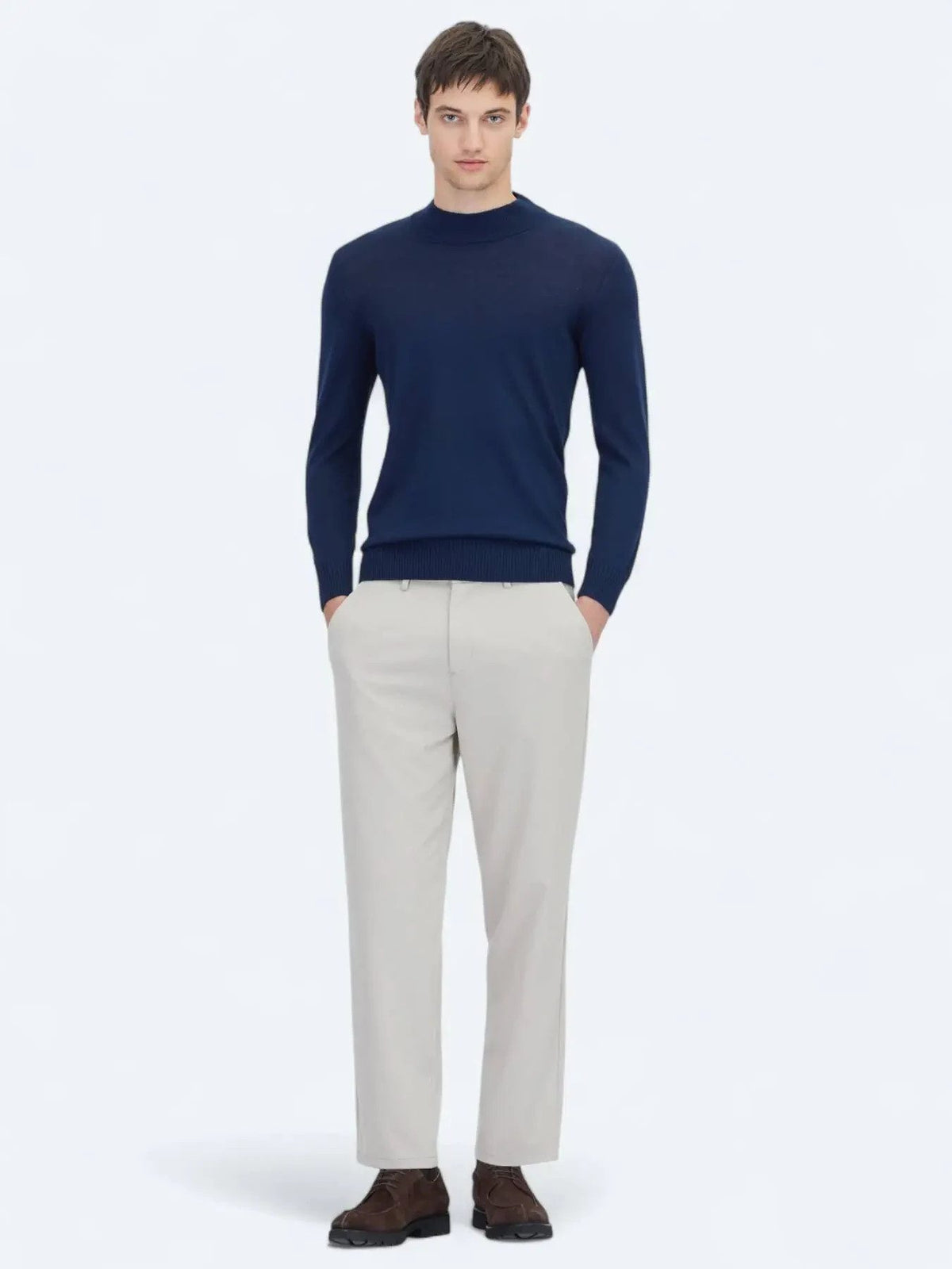 Hellblauer Strickpullover
