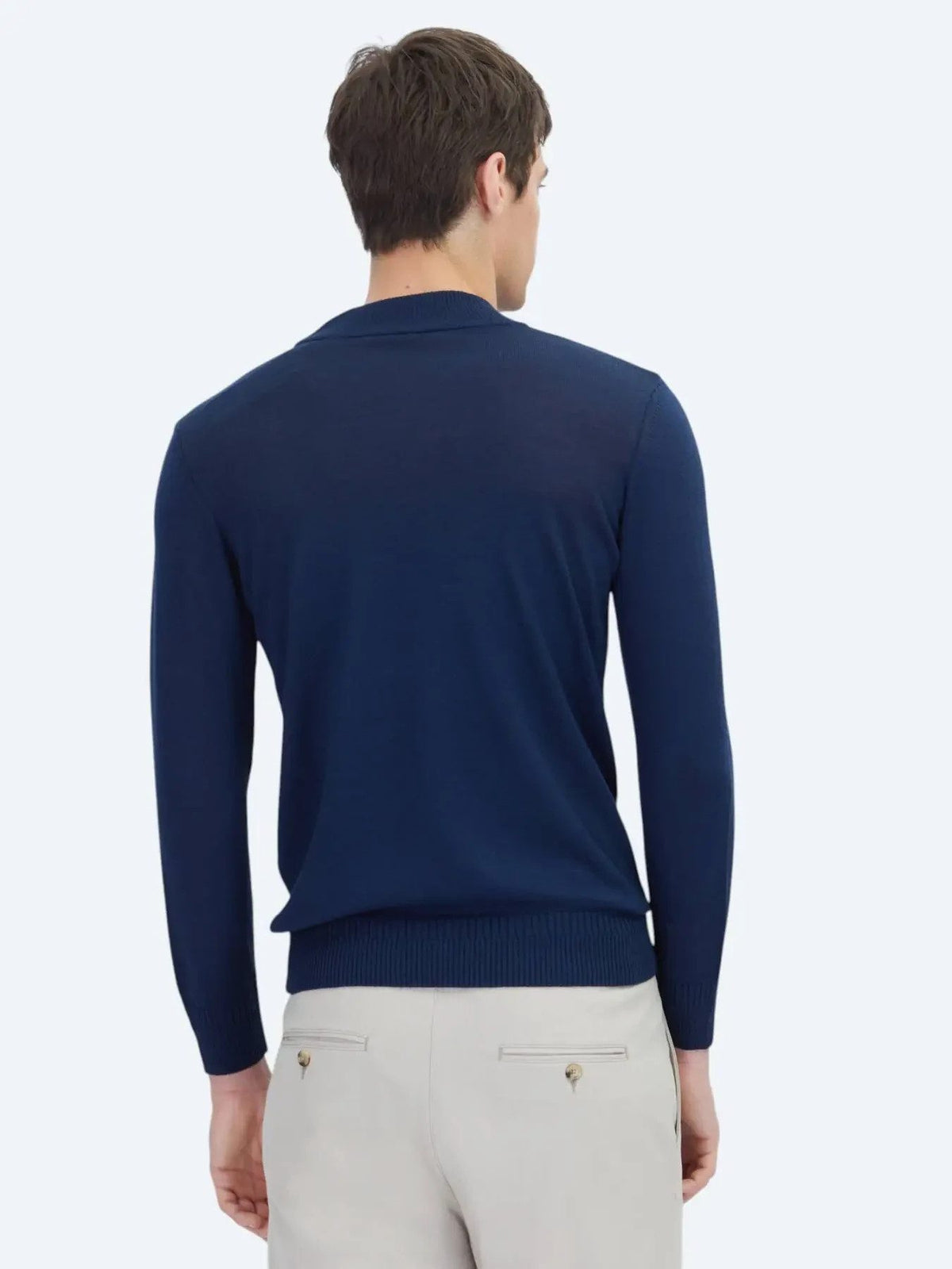 Hellblauer Strickpullover