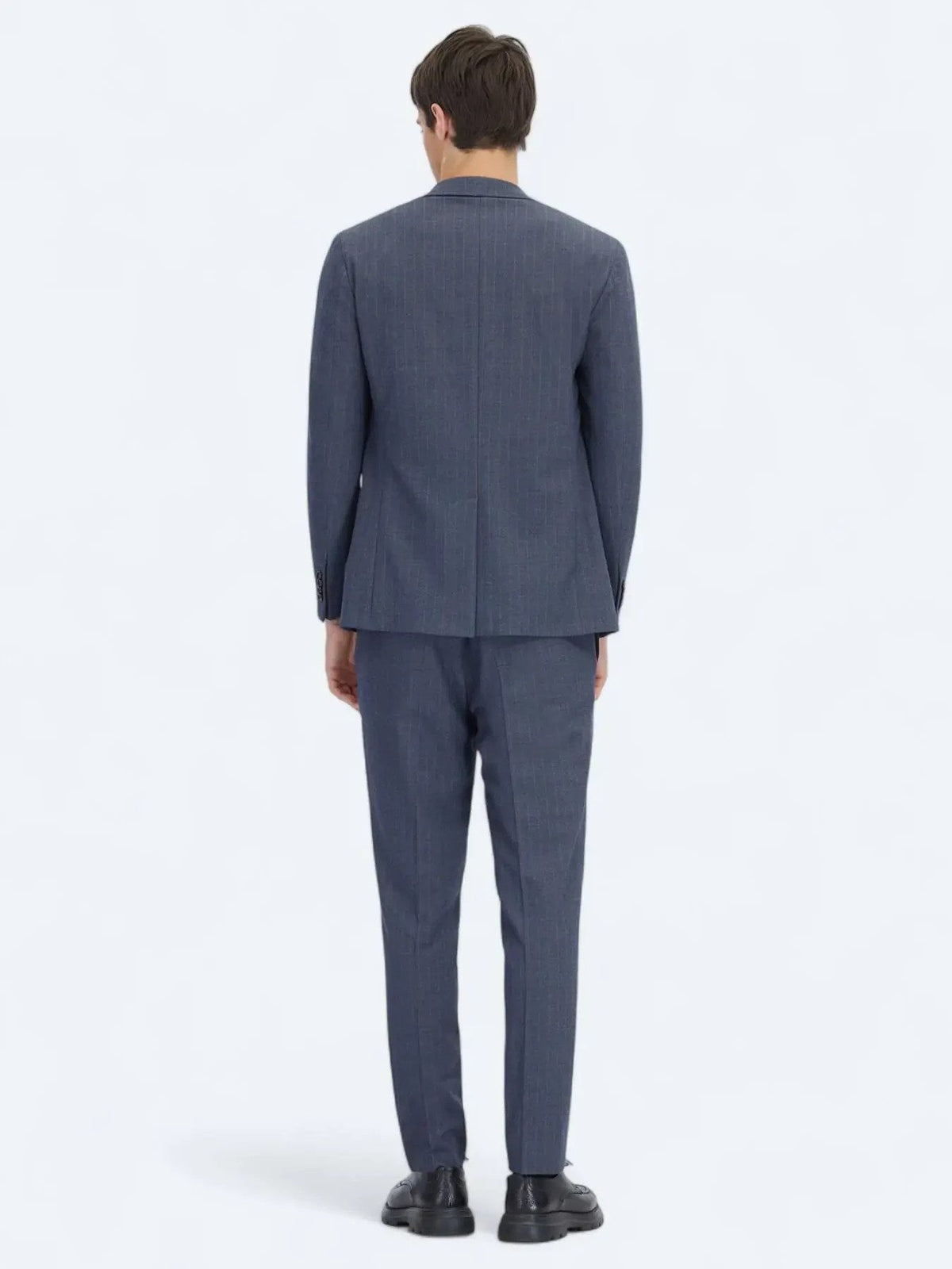 Hellblauer gestreifter Modern Fit Anzug