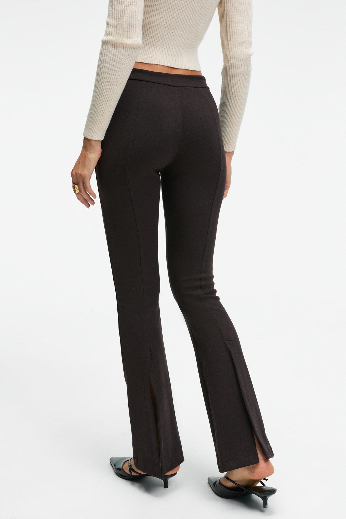 ETHIQUET LYSAVINE Damen Slim Fit Hose Dunkelbraun
