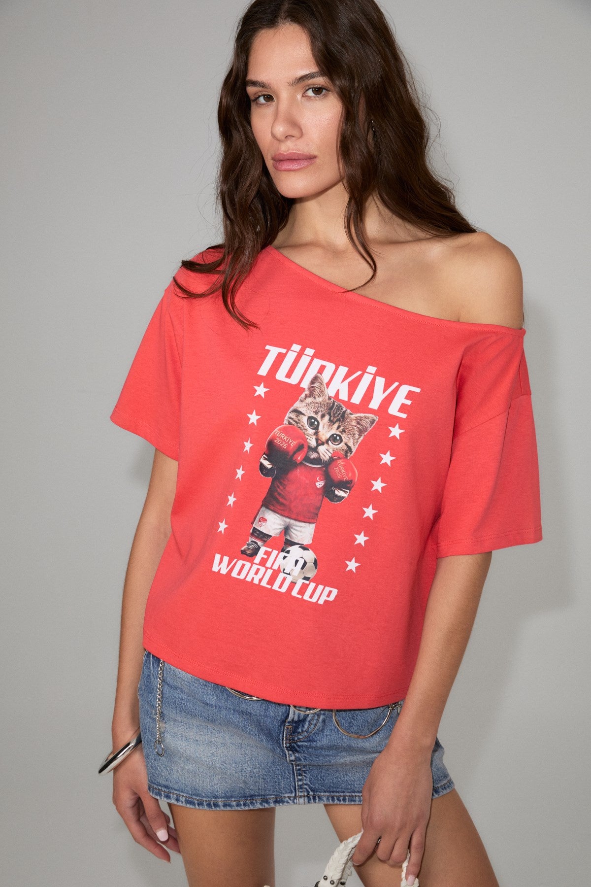 MANAIA One-Shoulder Bio-Baumwollshirt