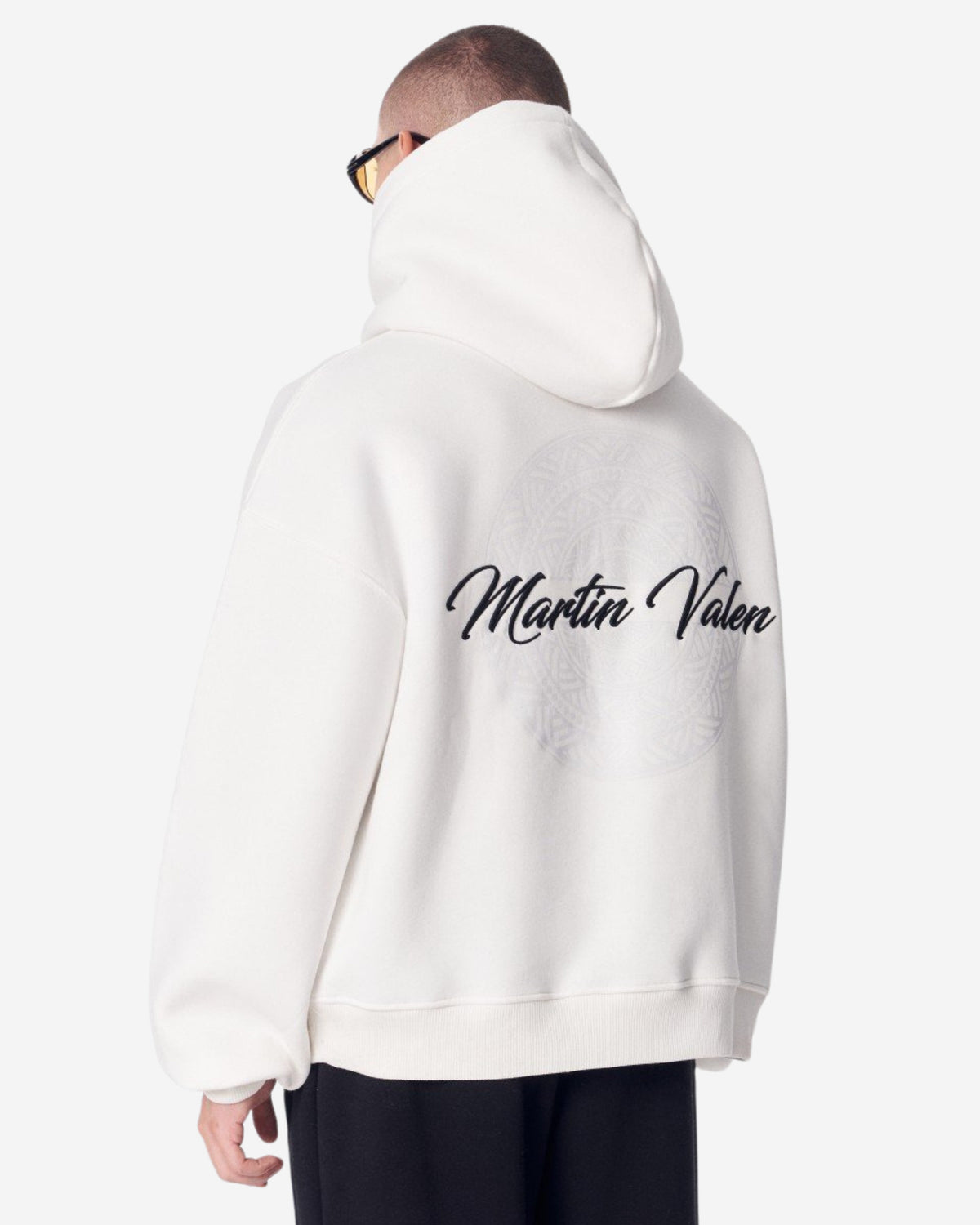 Schimmernder 3D-bestickter Kapuzen-Weißer Pullover von Mandala Plastik