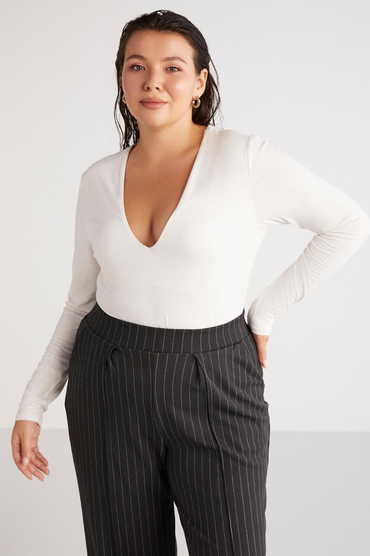 Marjabb Slim-Fit V-Ausschnitt Bluse
