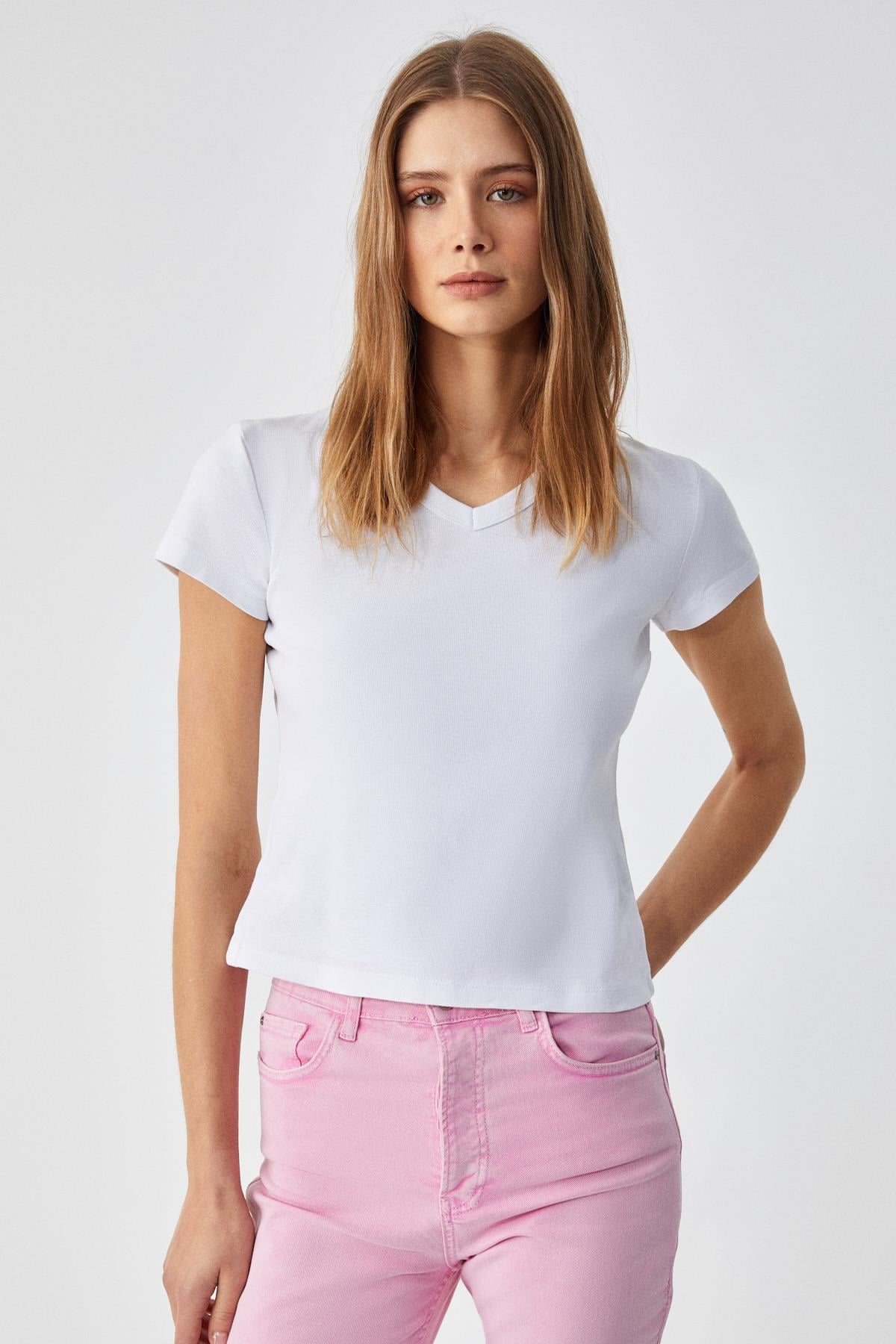 MASROUTI Damen Slim V-Ausschnitt Tee