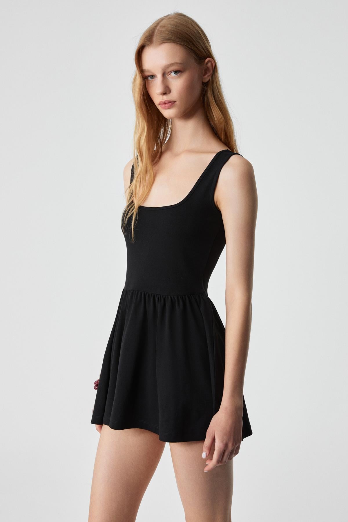 ETHIQUET MBROS Damen Ärmelloses Schlankes Kleid Schwarz