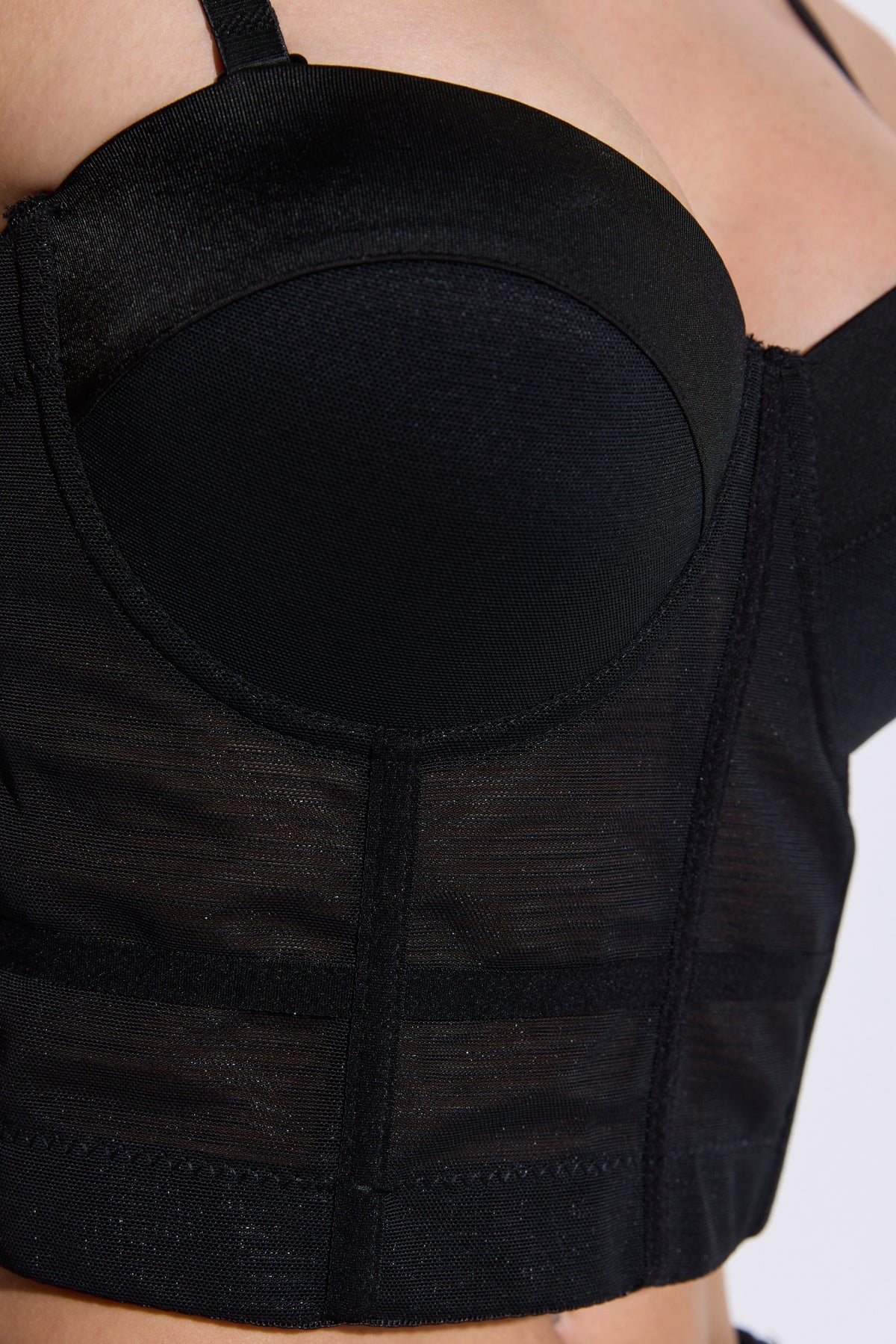 Bustier mit Herzausschnitt und Trägern