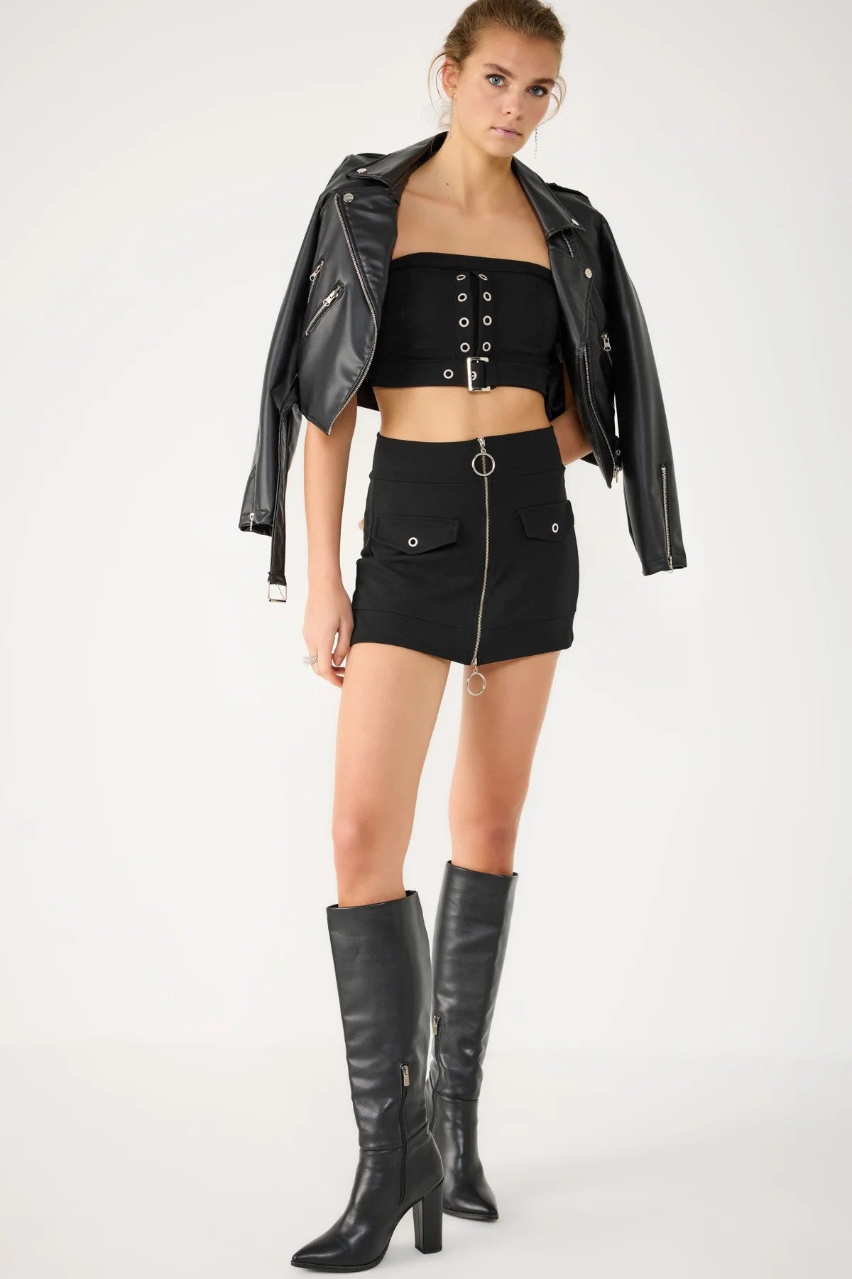 Set aus Ober- und Unterteil mit Metalldetails