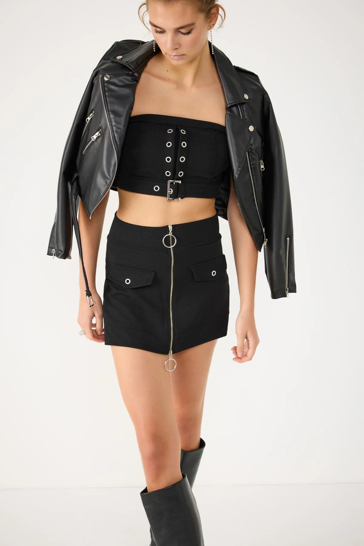 Set aus Ober- und Unterteil mit Metalldetails