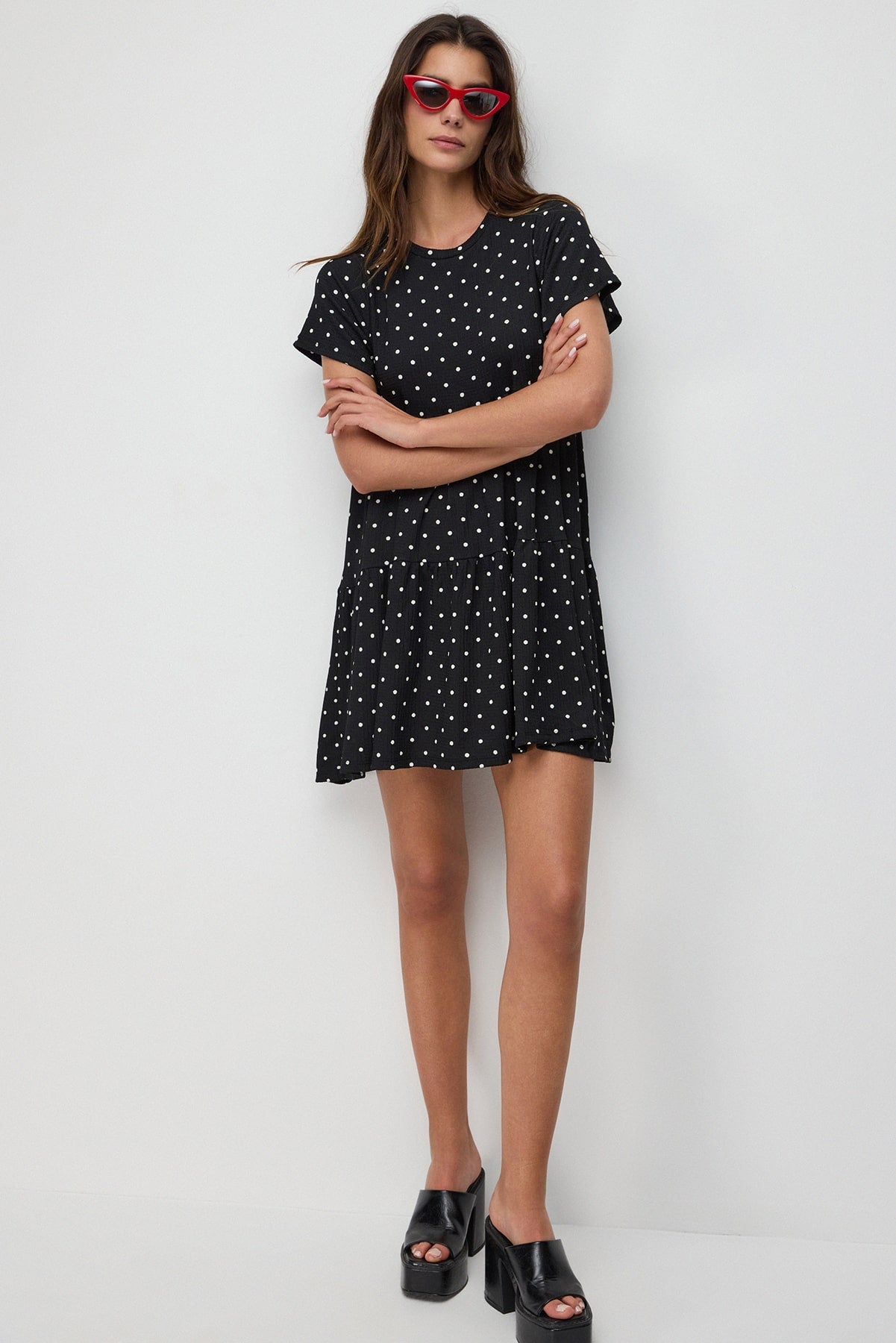 Ausgestelltes, kurzärmeliges Minikleid