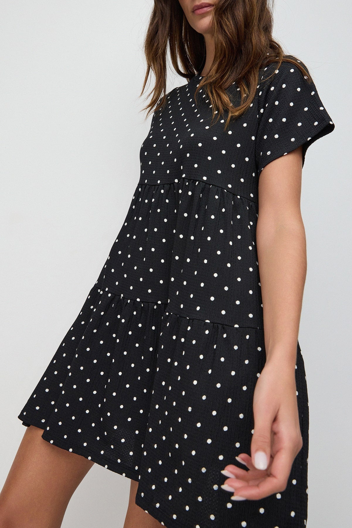 Ausgestelltes, kurzärmeliges Minikleid