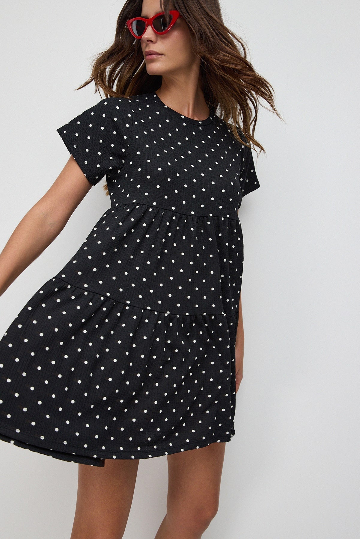 Ausgestelltes, kurzärmeliges Minikleid