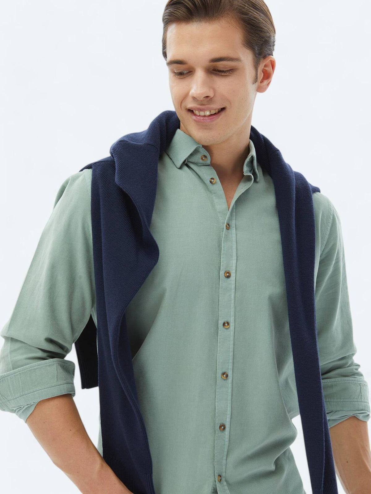 Minzfarbendes Ripp-Shirt aus Baumwolle